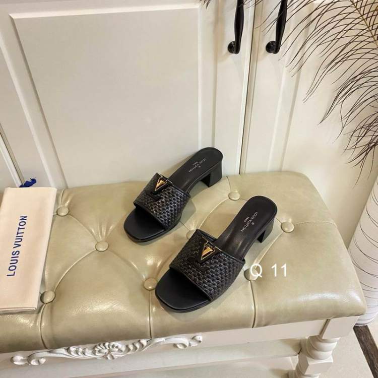 Picture of Louis Vuitton Shoes _SKULVsz35-40Y070112525